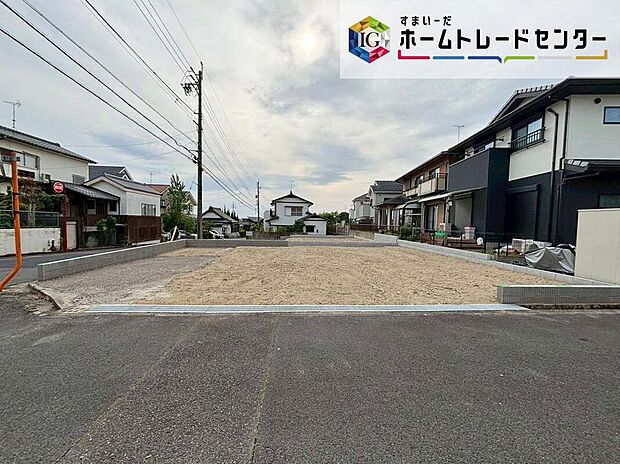春日井市岩成台5丁目 全3棟
2026年8月下旬完成予定☆
JR中央本線「高蔵寺」駅徒歩20分
バスも出ているので、便利です。