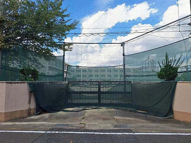 名古屋市立西味鋺小学校まで500m