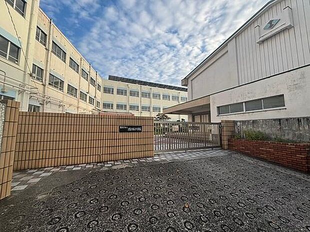 名古屋市立猪子石小学校まで320m
