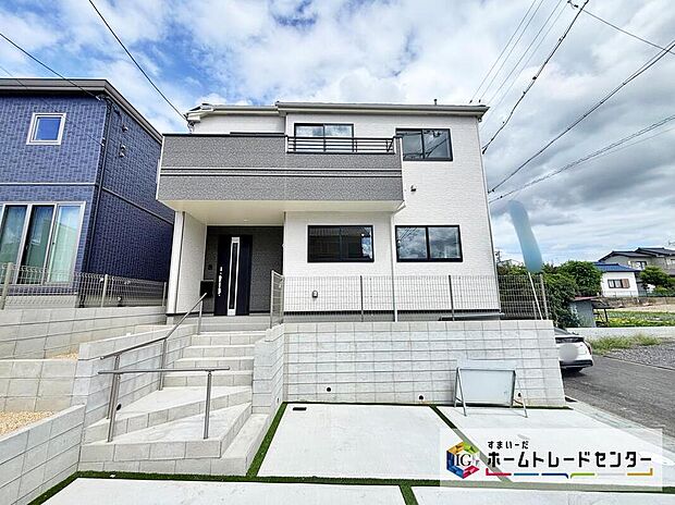 尾張旭市柏井町　限定１棟
並列２台駐車可能、南東側道路に面しており日当たり良好♪
お問い合わせはお気軽に！