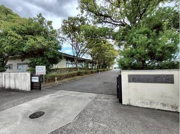 豊明市立沓掛中学校（約1,800m）