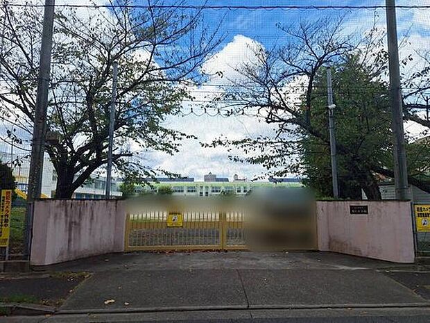 名古屋市立大杉小学校(約210m)
