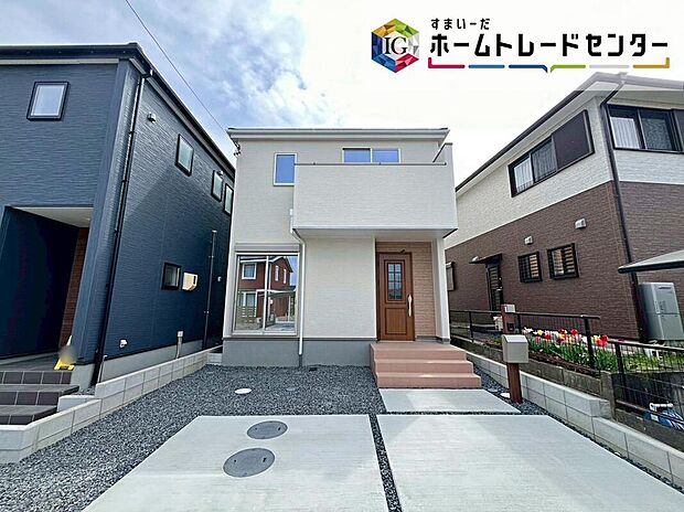 【現地外観写真】春日井市坂下町　全２棟（写真１号棟）
美しい緑と良好な住環境が守られてきたこの街に、新築戸建てが誕生いたしました。穏やかな空気の流れる落ち着いた住環境です。