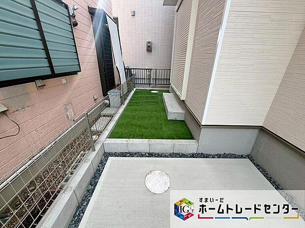 【庭】お庭スペース☆
お庭がございます☆
マンションにはない戸建てならではのメリットです！
好きなお花でお庭をいっぱいに！