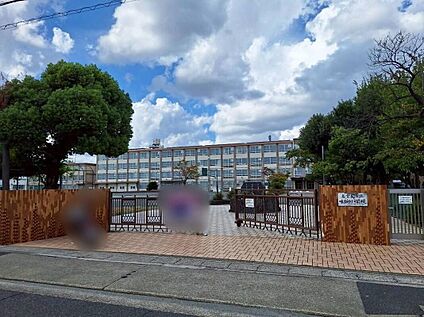 名古屋市立味鋺小学校 1300m(徒歩17分)