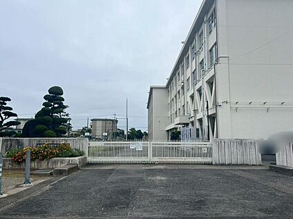 春日井市立味美中学校 524ｍ(徒歩7分)