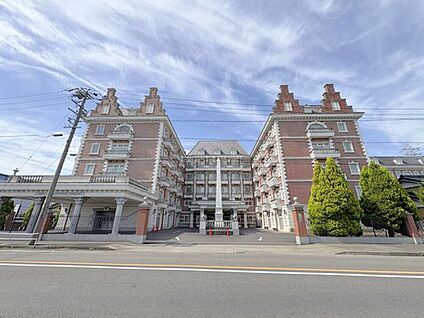 医療法人医仁会さくら総合病院 1600m (徒歩20分)