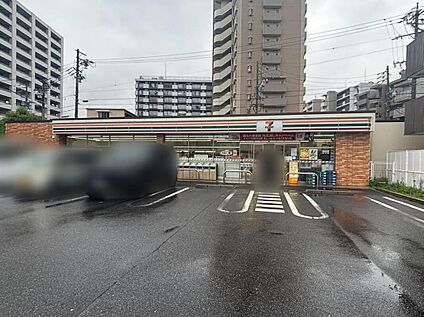 セブンイレブン名古屋萱場2丁目店 209m(徒歩3分)