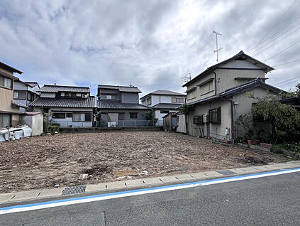 販売現地