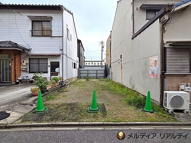 現地（土地）