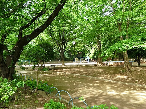 高稲荷公園(約383m)