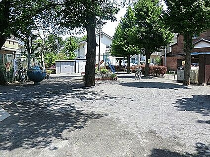 長崎六丁目児童遊園 117m
