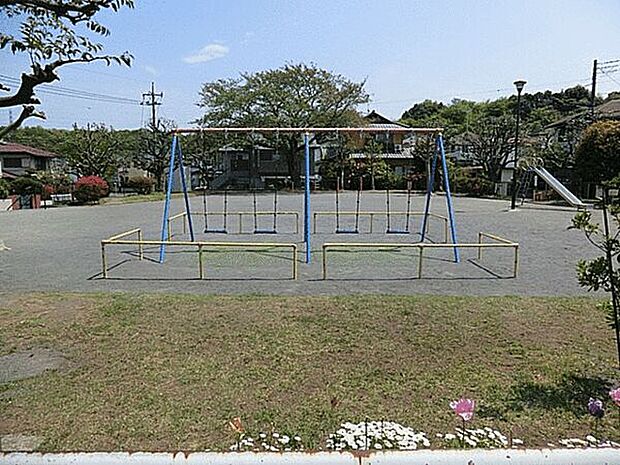 上倉田第三公園(約420m)