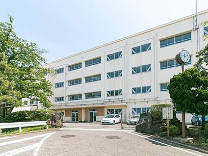横浜市立豊田中学校 1867m
