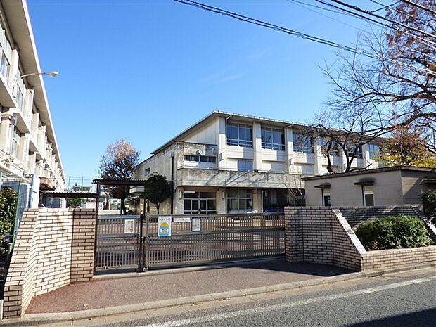 練馬区立南町小学校(約482m)