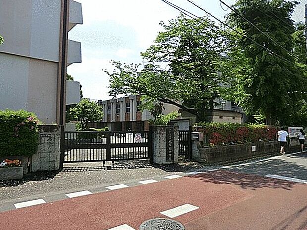 さいたま市立大宮南中学校(約1,125m)