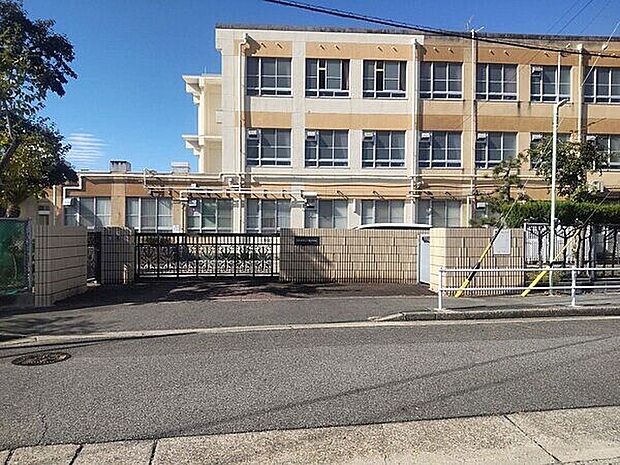 名古屋市立千成小学校（約646m）