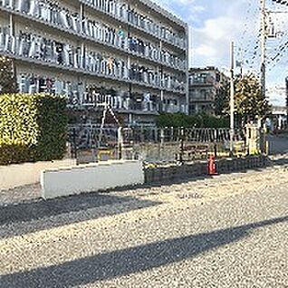 あざみ公園 851m