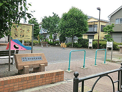 中の台児童遊園 601m