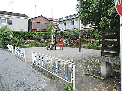西六郷一丁目児童公園 68m