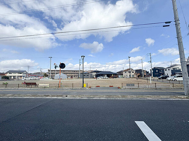 新中道1号公園(約60m)