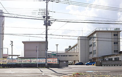 宇都宮市立陽西中学校 1420m