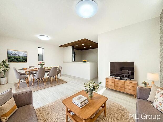 落ち着いた雰囲気のＬＤＫは家族みんなの快適空間※家具はCGです