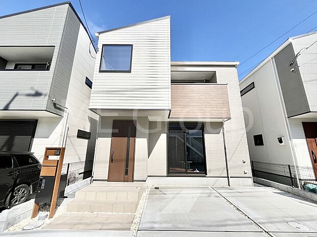 ~Exterior~ 首都圏で憧れのスローライフ♪緑に囲まれた土地は都会の喧騒を忘れられそう。四季を通じて自然と触れ合えるスポットが周辺には盛りだくさん!住みたくなる家。暮らしたい町。