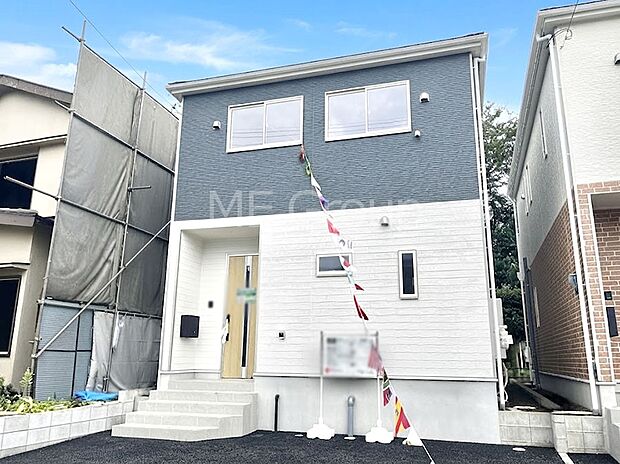 ◆2号棟◆~Exterior~ 閑静な住宅地で子育て家族にピッタリ。 毎日のお散歩も快適な緑に恵まれたエリアで、自然に包まれた穏やかな暮らしを実現するための、ゆとりある住環境が整っています。