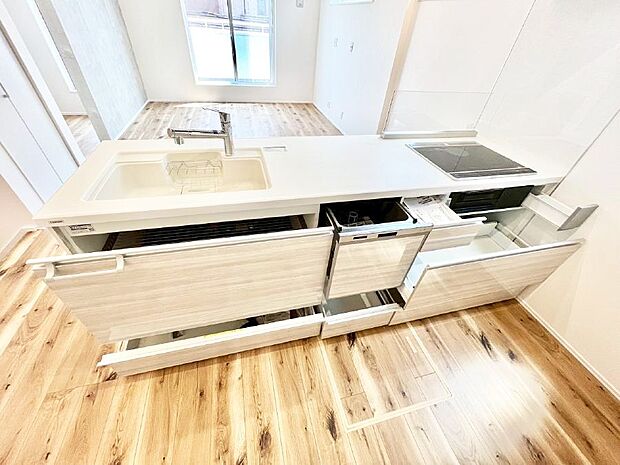 【その他設備(スライド収納)】使いやすさを優先したスライド式収納タイプ!