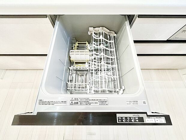 【その他設備(食洗機)】面倒なお片づけは食洗機にお任せ!家事の負担が減って、時間にも気持ちにもゆとりができます。