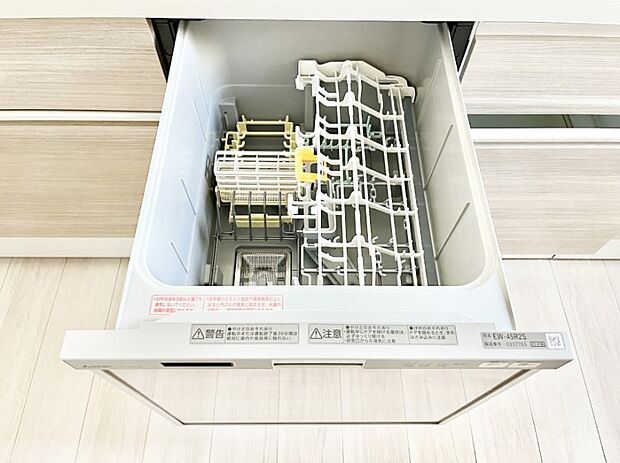 【その他設備(食洗機)】面倒なお片づけは食洗機にお任せ！家事の負担が減って、時間にも気持ちにもゆとりができます。