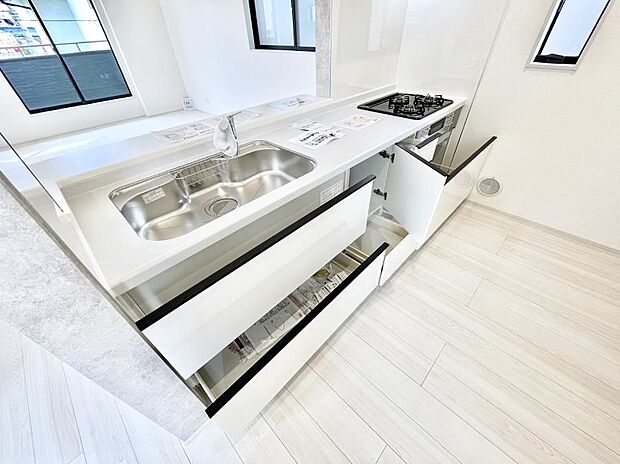 【その他設備(スライド収納)】使いやすさを優先したスライド式収納タイプ！