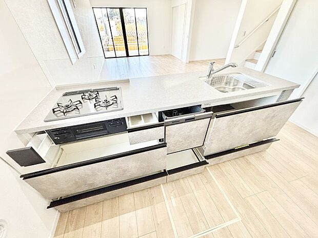 【その他設備(スライド収納)】使いやすさを優先したスライド式収納タイプ！