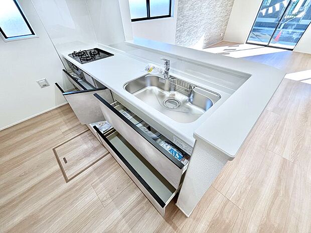 【その他設備(スライド収納)】使いやすさを優先したスライド式収納タイプ！