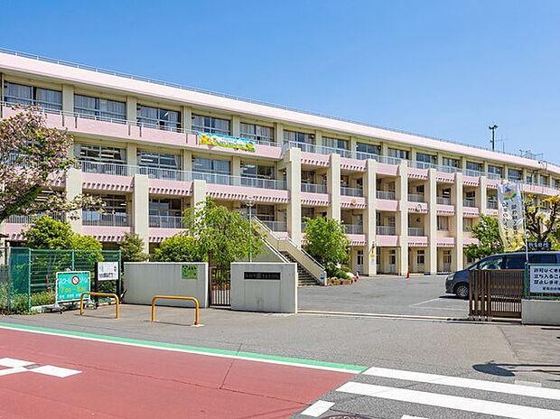 船橋市立夏見台小学校（約800m）