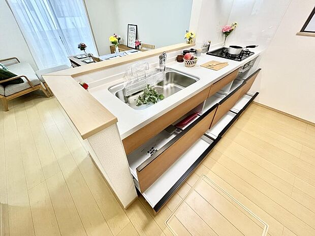 【その他設備(スライド収納)】◆A号棟◆使いやすさを優先したスライド式収納タイプ!