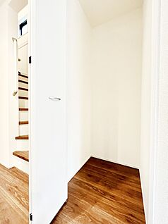 その他設備(リビング収納)