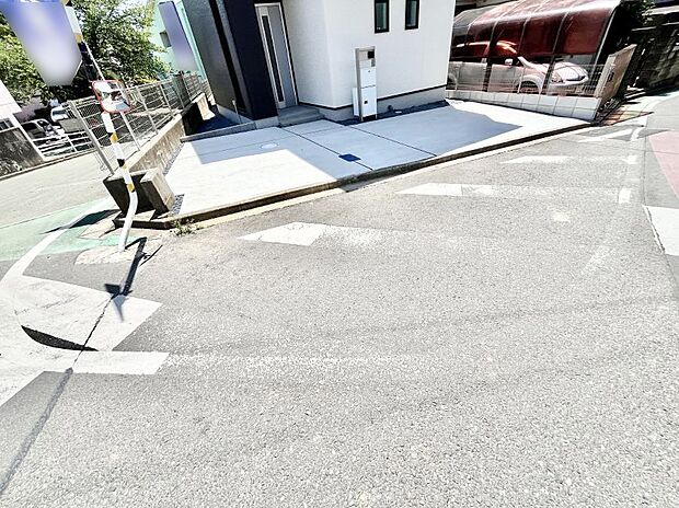【駐車場】生活に欠かせない駐車スペース。
