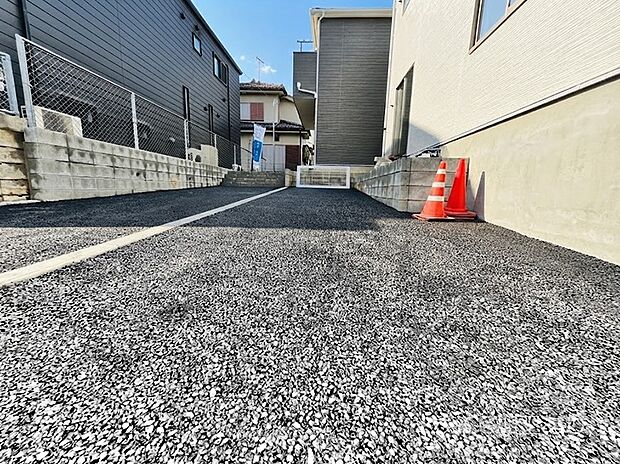 【駐車場】生活に欠かせない駐車スペース。