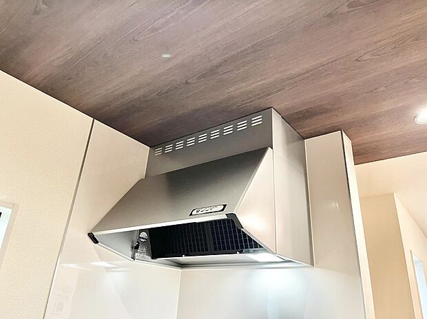 【その他設備(レンジフード)】基本的なお手入れはフィルターのみ!お手入れのしやすさも魅力です。