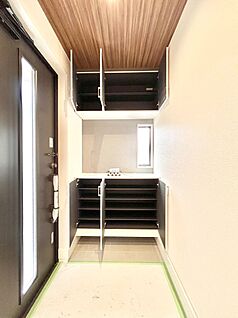 その他設備(シューズボックス)