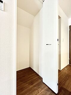 その他設備(リビング収納)