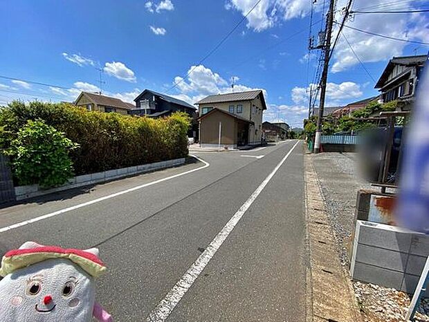 ☆物件の陽当りや通風・仕様設備やお部屋の大きさの比較、近隣・周辺環境や街並みなど、資料には掲載していない情報が現地にはたくさんあります。ぜひ、建物だけでなく周辺環境もご確認ください!