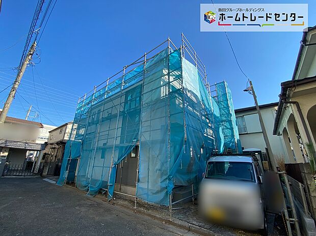 ☆JR青梅線「小作」駅徒歩12分！
駐車スペースも完備！シンプルであたたかみのある邸宅。
小学校・保育園・幼稚園も徒歩圏内！お子様のいるご家庭にもオススメです◎