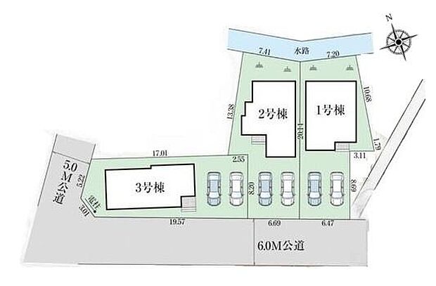 南面道路接道で陽当たりサンサン☆道路幅員も6mと広いため、車庫入れが苦手な方でもスムーズに出来ますね♪