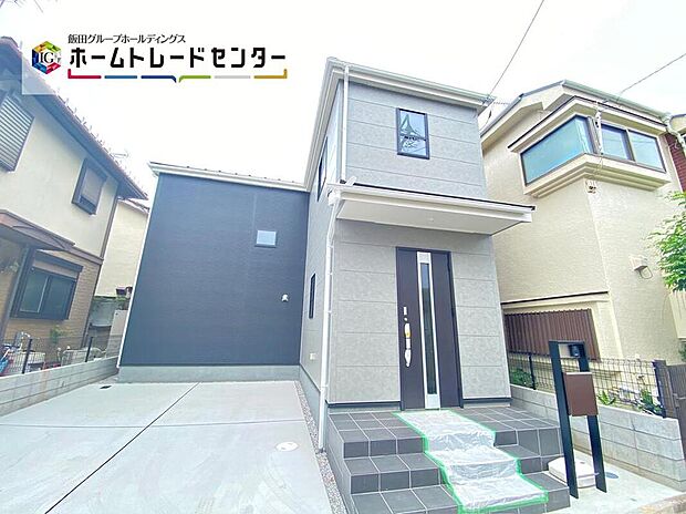 ☆西武拝島線「武蔵砂川」駅徒歩18分♪カースペースは嬉しい並列2台分！来客時にも便利ですね◎通勤で車をお使いの方にも大変オススメです！
周辺はスーパーや公園も近く、子育て世帯も住みやすい環境です☆
