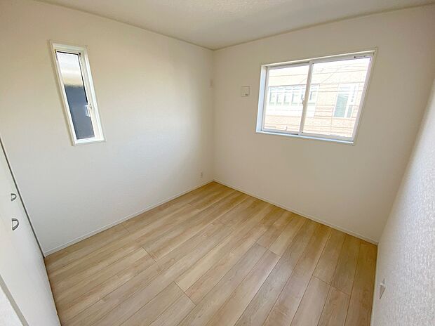 【☆Room☆ 】☆Room☆
家族とのコミュニケーションを促進する拘り設計。快適な居住空間を演出し、都市型生活をより潤いある時間へ代えてくれます♪