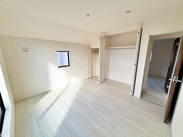 【☆Room☆ 】☆Room☆
住まう方でカスタマイズしていただけるシンプルなデザインの内装。ご自身で素敵な空間を創り上げられます。