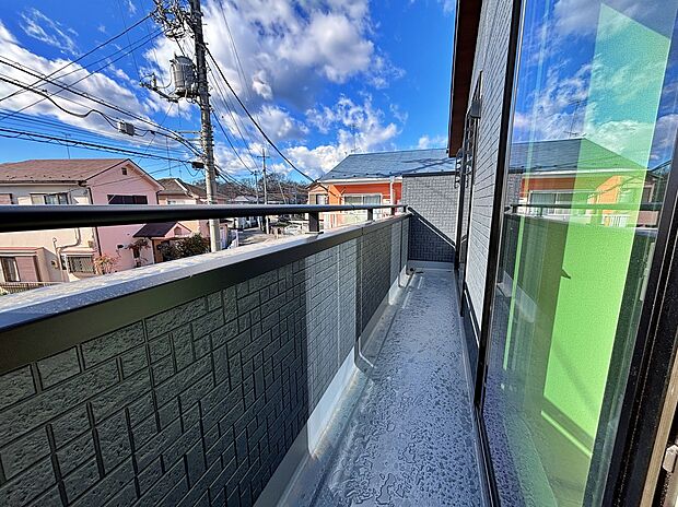 【☆Balcony☆ 】☆賃貸の更新時期が迫っている人。更新料を払うか、新しく賃貸を探して、敷金・礼金を払うか、悩ましいところ。いっそ購入してしまうのも手。家賃と同等程度の支払いで、自分の住まいを手に入れられます♪